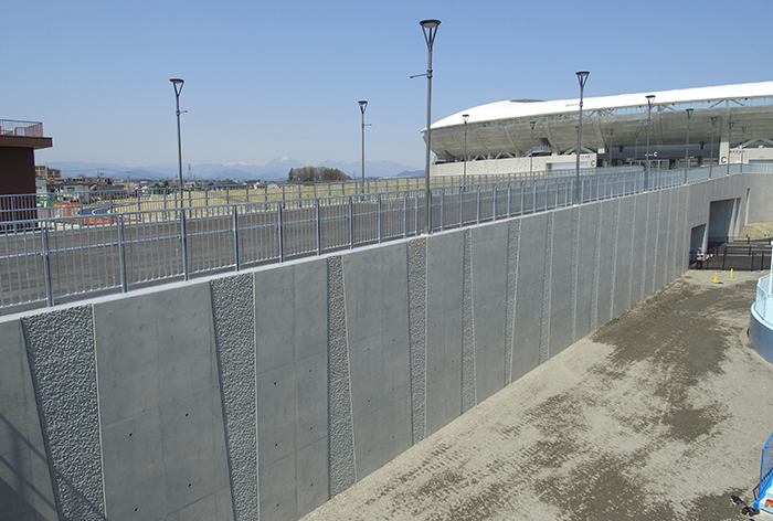 総合スポーツゾーン連絡通路ほか整備工事 (4)